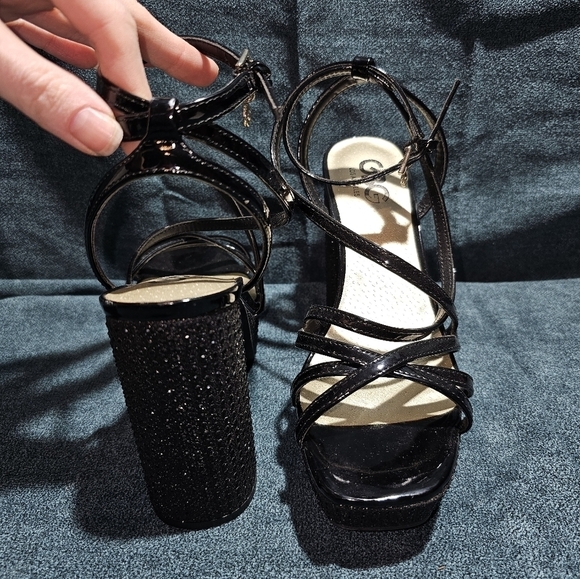 GBG Los Angeles Quinen Heeled Sandals. - Picture 5 of 6